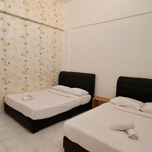 Quadruple Room Bathroom